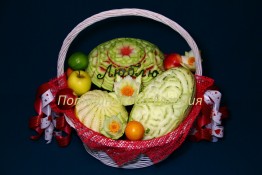 109 Корзина с фруктами поздравительная "Люблю"