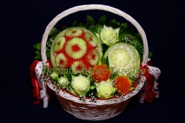 120 Корзина с фруктами праздничная 