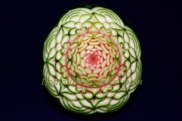 568