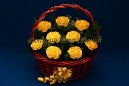 160 Корзина с розами из манго 